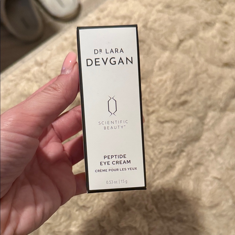 Peptide Eye Cream - White